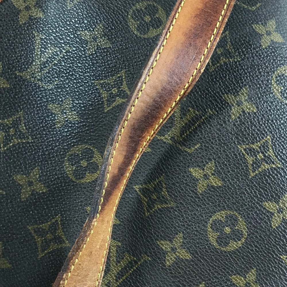 LOUIS VUITTON Brown Monogram Canvas Shoulder Bag - Picture 10 of 16